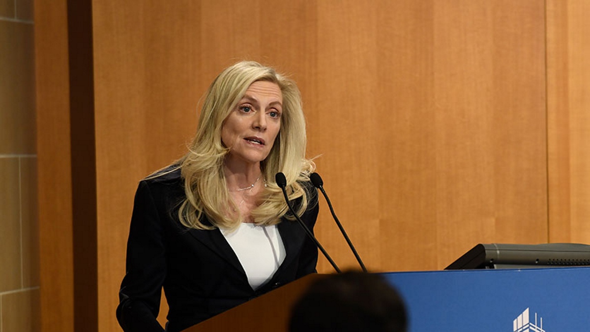 La Reserva Federal de EE.UU. está estudiando el dólar digital estadounidense, dice la gobernadora de la FED, Lael Brainard