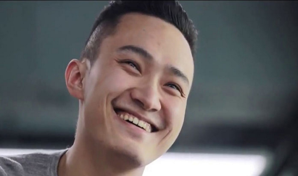 Justin Sun, fundador de Tron, finalmente asiste a su cena con Warren Buffet