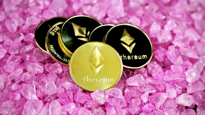 Ethereum [ETH] alcanzó un nuevo ATH por encima de 2.000 $