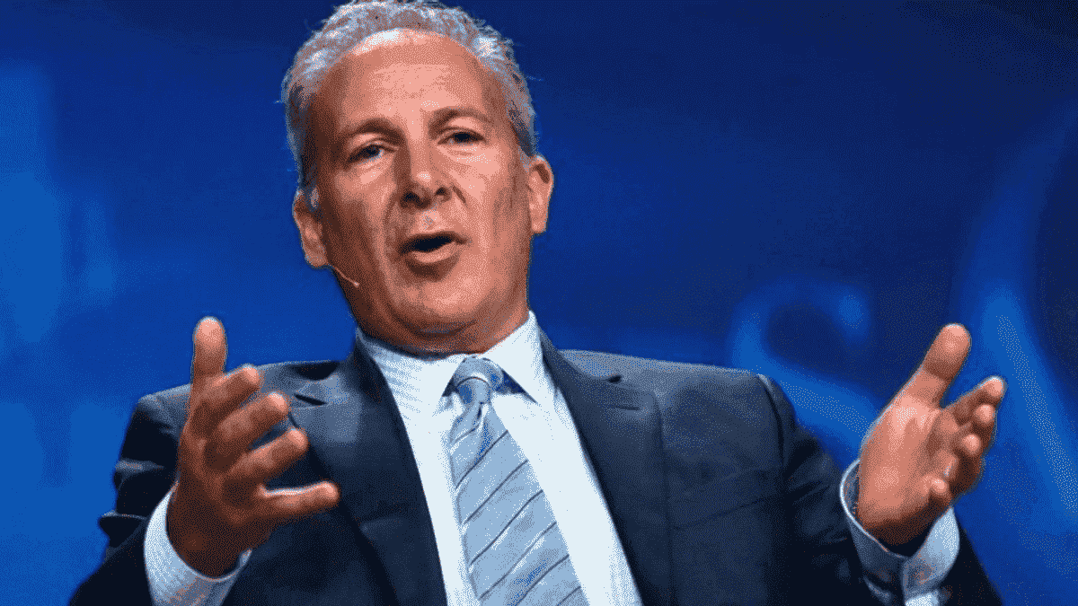 Bloquean una Cuenta Bancaria de Peter Schiff y los Bitcoiners se Burlan de Él