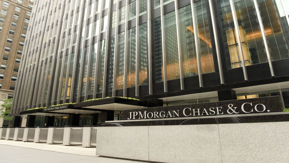 JP Morgan Busca Contratar a un Especialista en Criptomonedas y Metaverso