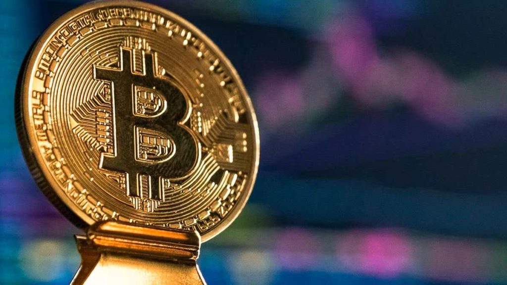 El Derrumbe de Bitcoin Continúa, BTC Cae un 13% en 3 Días