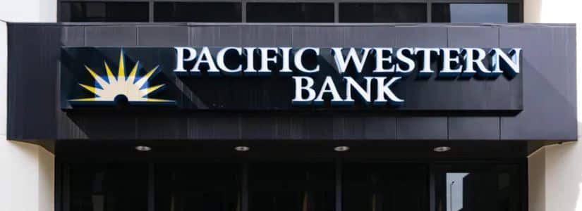 LAS ACCIONES DE PACWEST BANK CAEN MIENTRAS LAS TASAS DE INTERÉS AUMENTAN